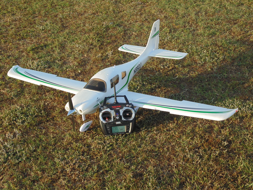 Flyzone Wheels & Wheelpants Cessna 350 Corvalis Select 